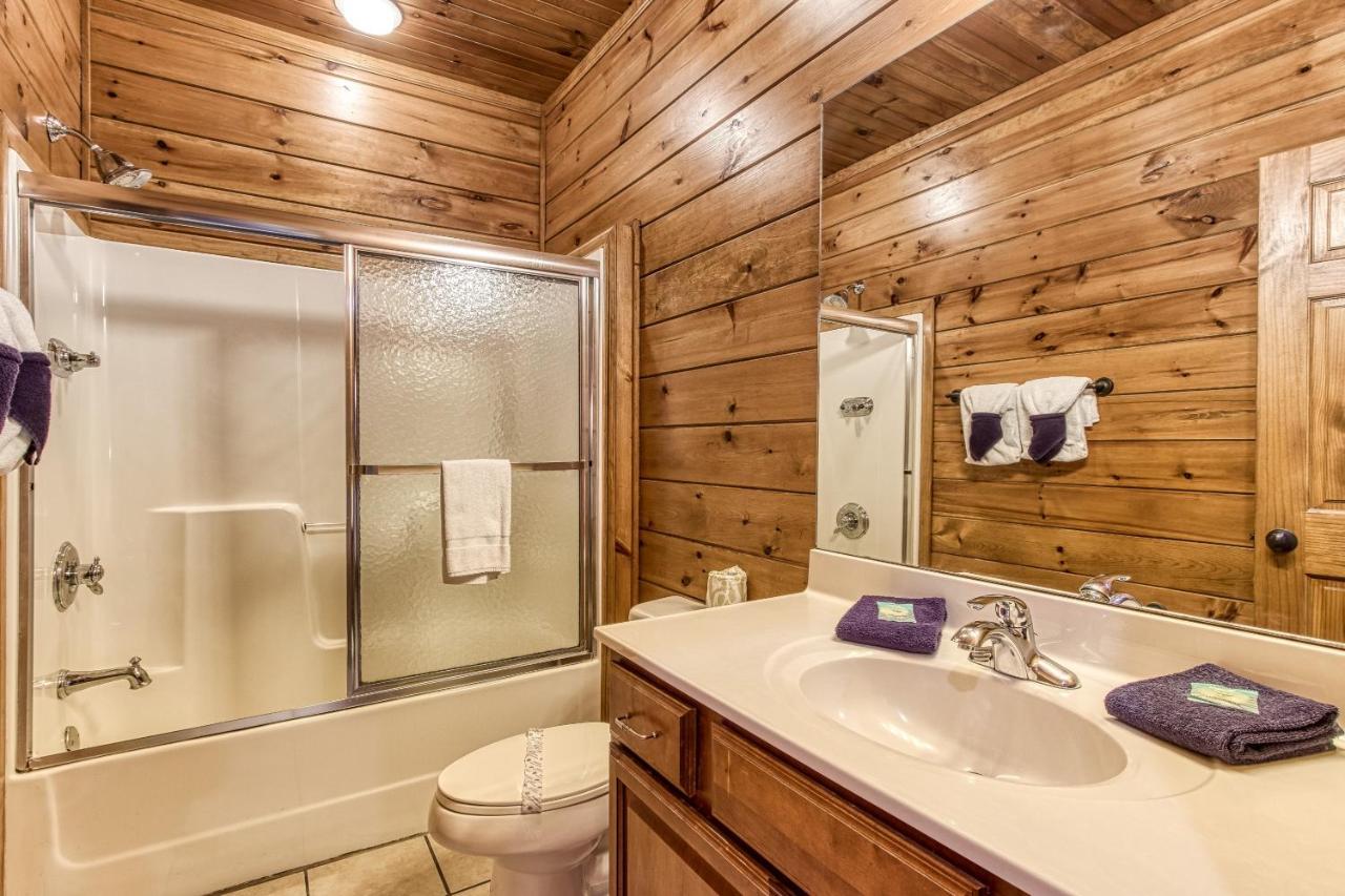 גטלינבורג Lazy Bear Lodge, Hot Tub, Resort Pool, Wifi, 1089 Free Tickets Each Paid Day, Dollywood And More מראה חיצוני תמונה