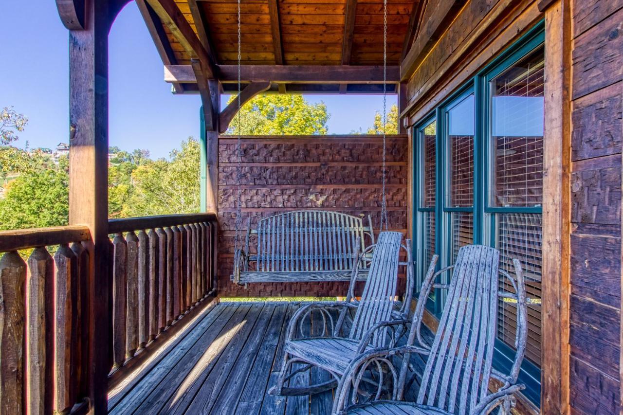 גטלינבורג Lazy Bear Lodge, Hot Tub, Resort Pool, Wifi, 1089 Free Tickets Each Paid Day, Dollywood And More מראה חיצוני תמונה