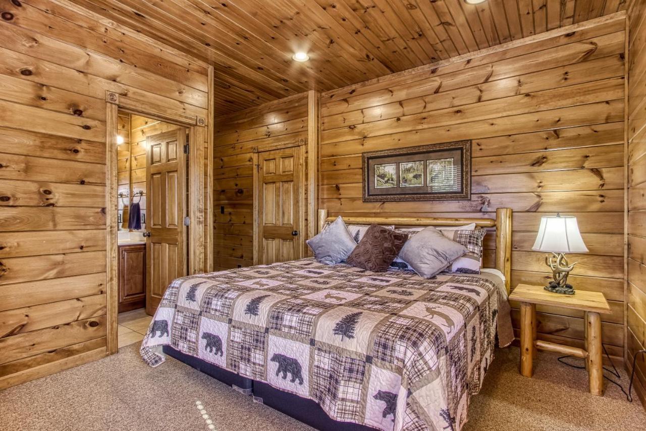 גטלינבורג Lazy Bear Lodge, Hot Tub, Resort Pool, Wifi, 1089 Free Tickets Each Paid Day, Dollywood And More מראה חיצוני תמונה